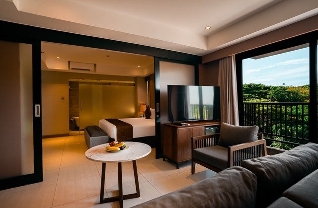1737421662.8766_accomodation_-_The_Nest_Hotel_Bali_suite_room-4.jpg